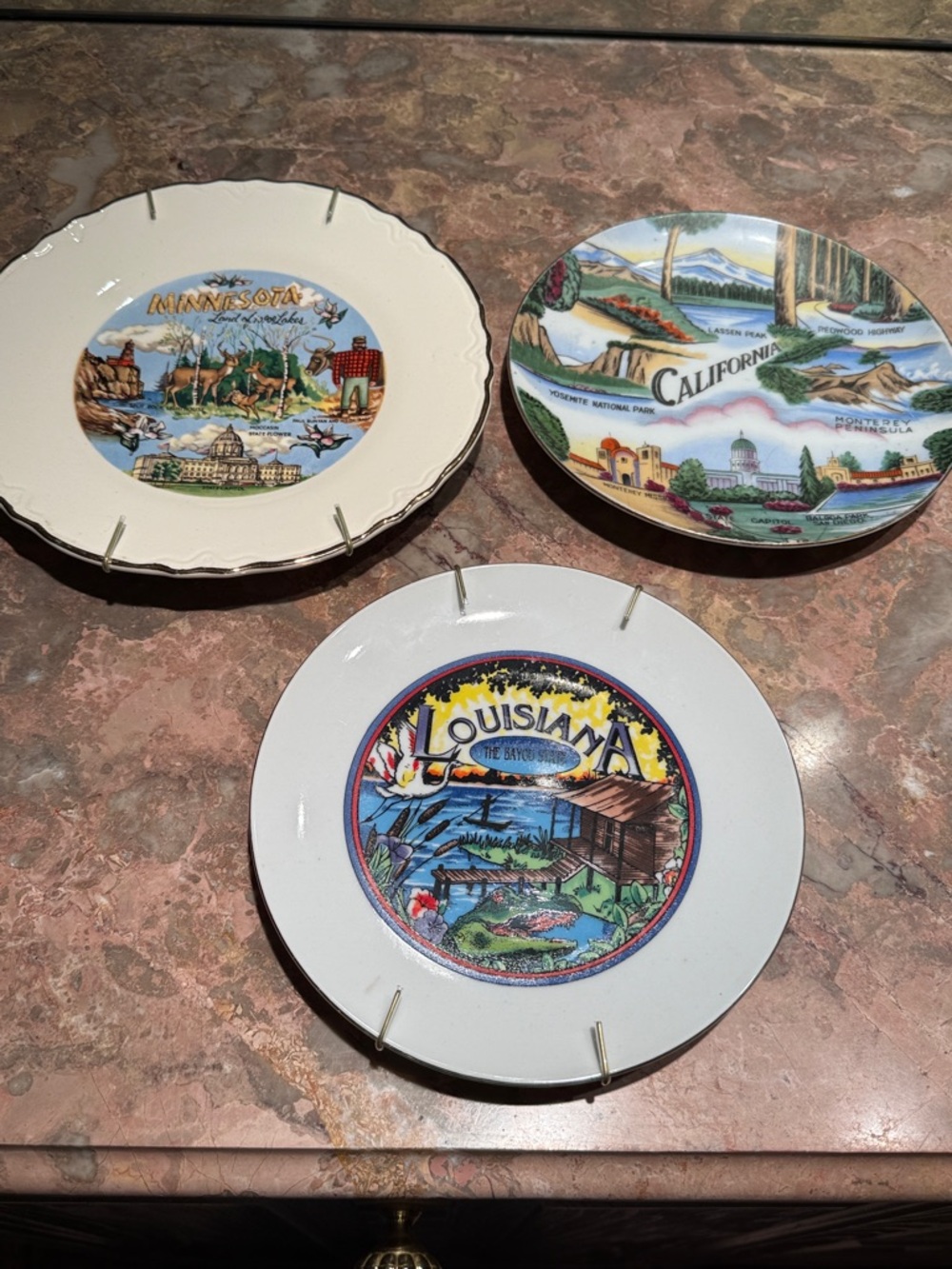 Lot of three state decorative plates. California, Minnesota and Louisiana